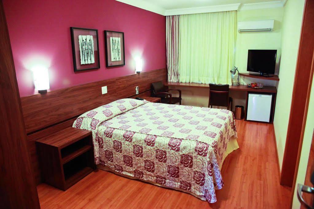 Eston Hotel - Localizacao Central Privilegiada -Pet Friendly Chapecó エクステリア 写真